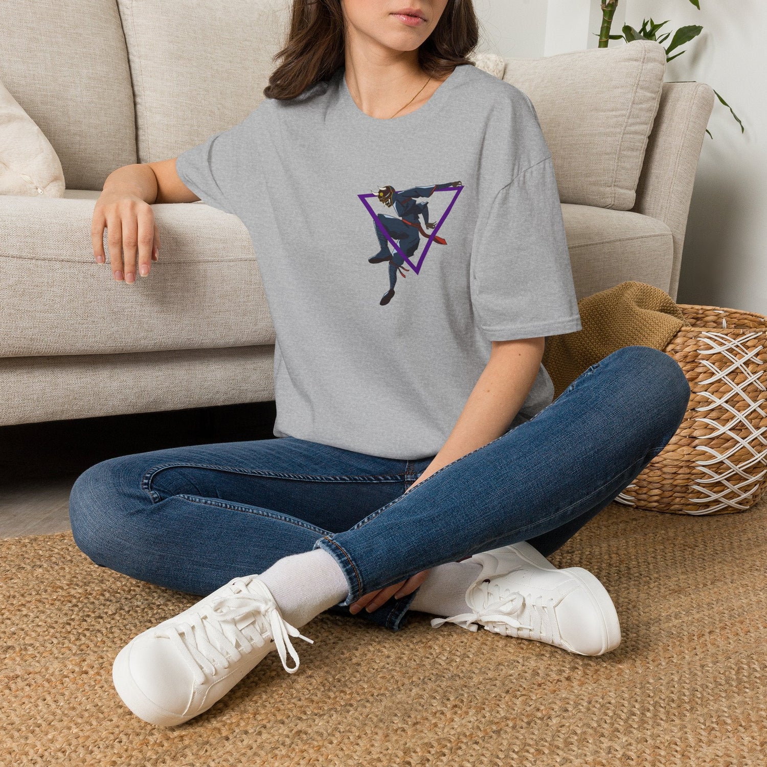 Raven Shadow Anime Graphic T-Shirt in Sport Grey, lifestyle photo